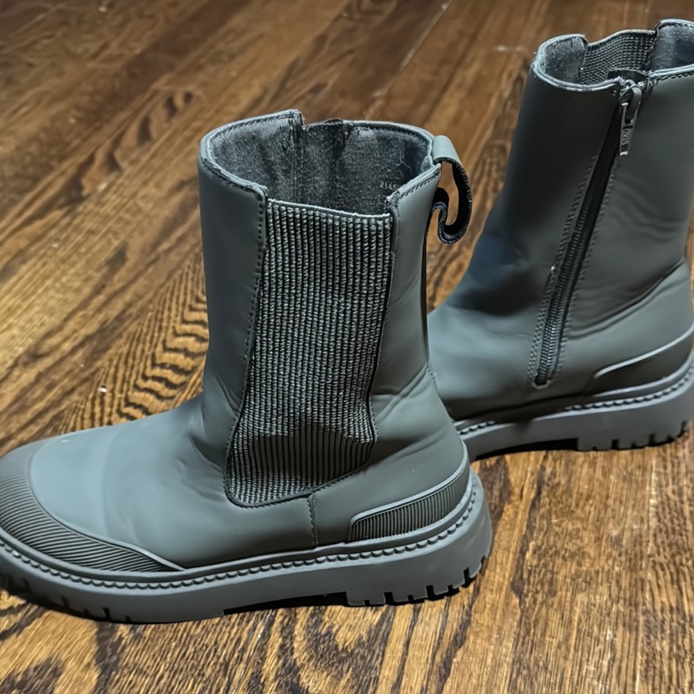 Zara Boots